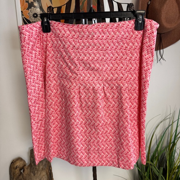 Old Navy | pink and white just below waist skirt | 18 - Picture 1 of 3